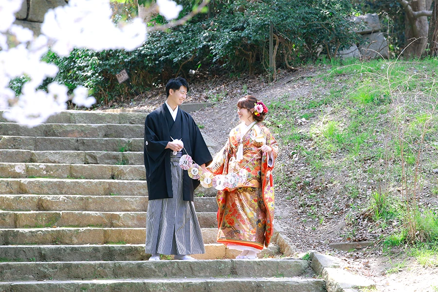 ウェディングフォト春の公園桜ロケ写真03